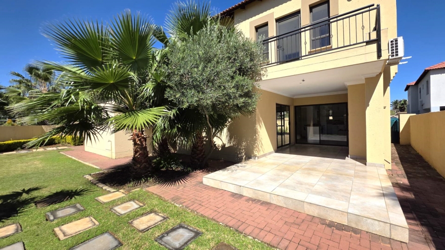 To Let 1 Bedroom Property for Rent in Melodie North West